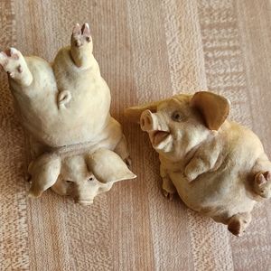 Home interiors pig time